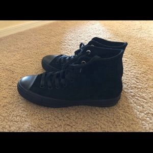 Black high tops Converse